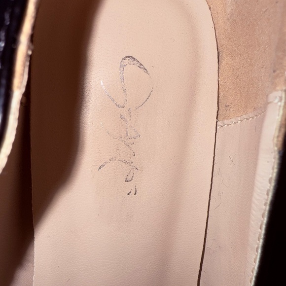 Black Patent Leather Women's Pumps with Red Bottoms - Picture 6 of 6